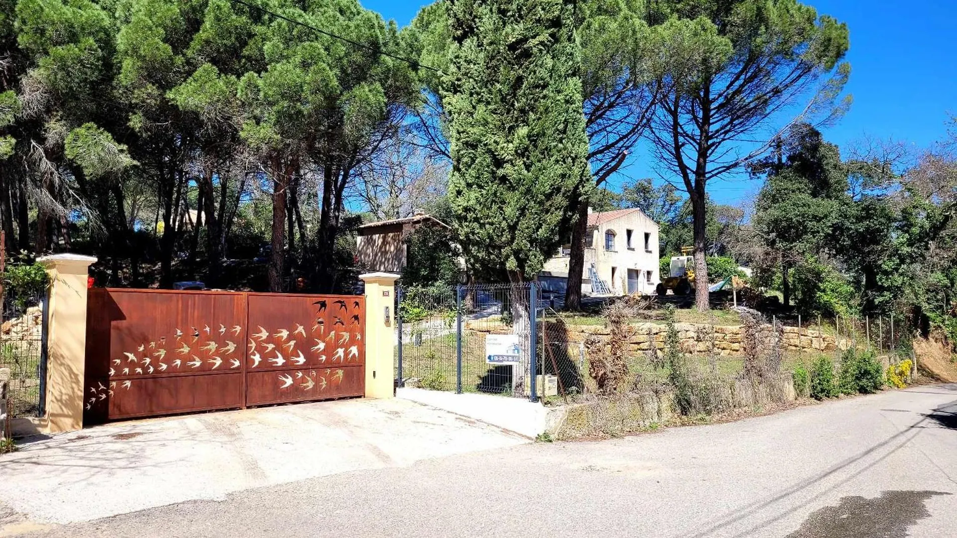 Studio De 26 M2 Tout Equipe, Avec Exterieur Rochegude  0*, Rochegude (Drome) France